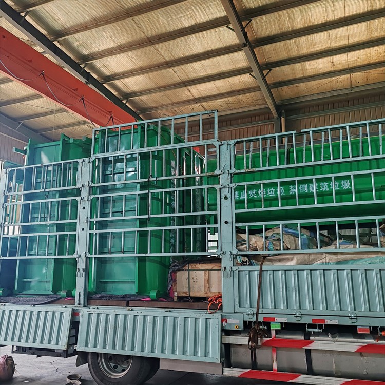 5個全綠6方勾臂垃圾箱發往遼寧
